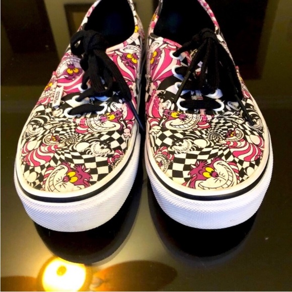 Disney Alice in Wonderland Cheshire Vans - Picture 2 of 12